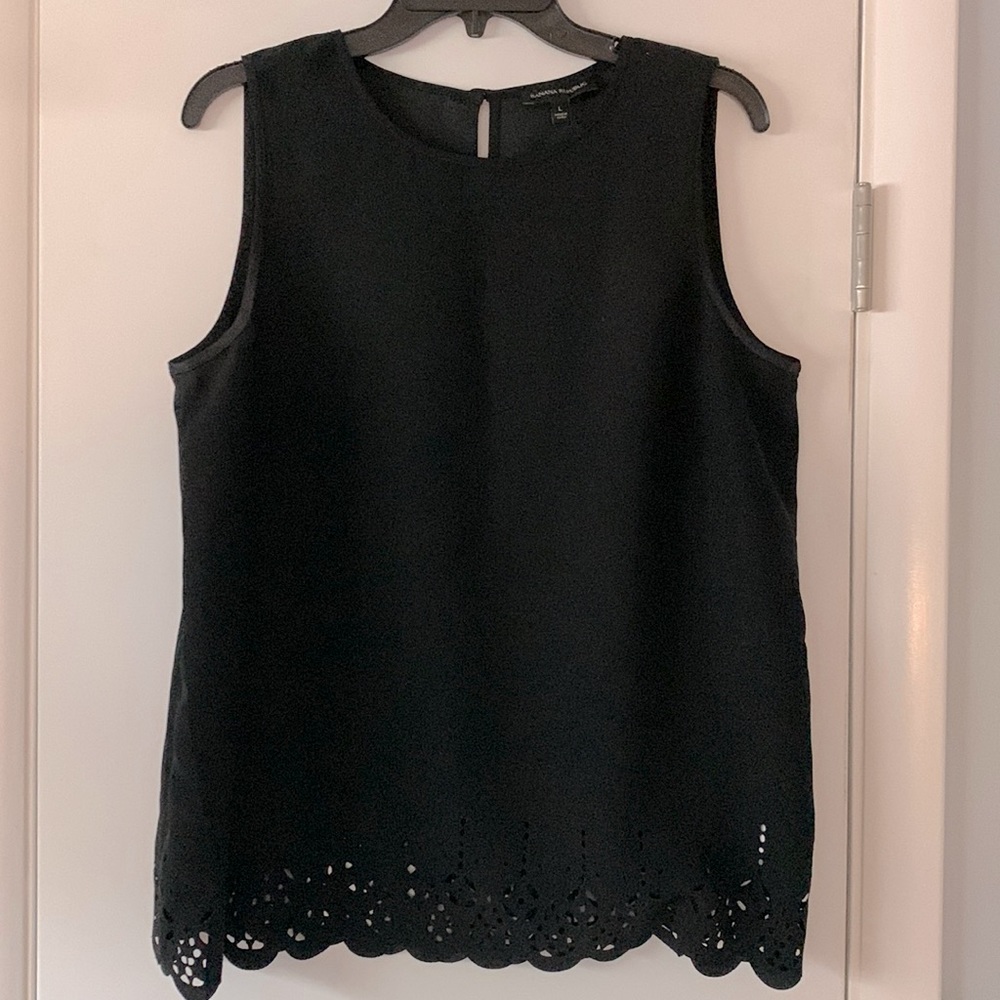 Banana Republic cut out sleeveless shell tank - L